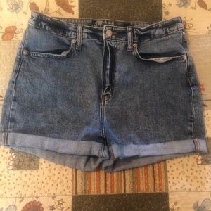 Cute denim shorts